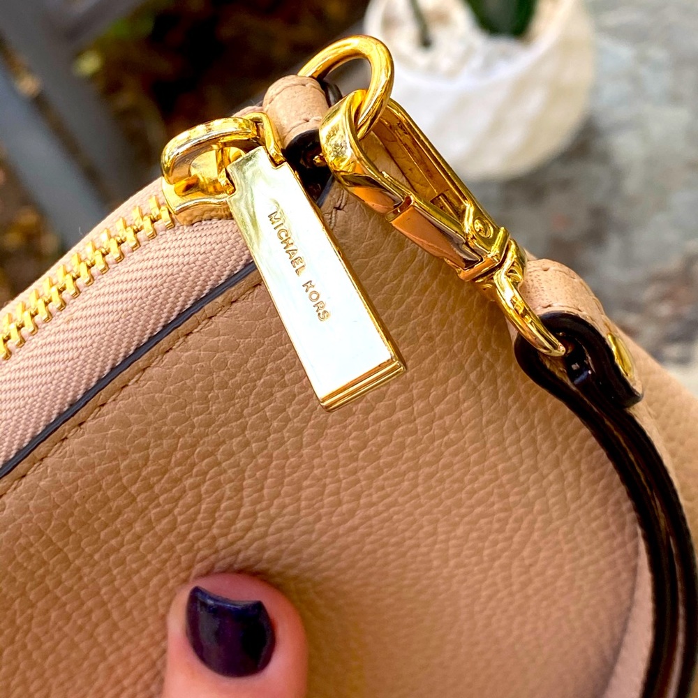 Michael Kors Light Pink Leather Wallet Wristlet - Picture 3 of 15